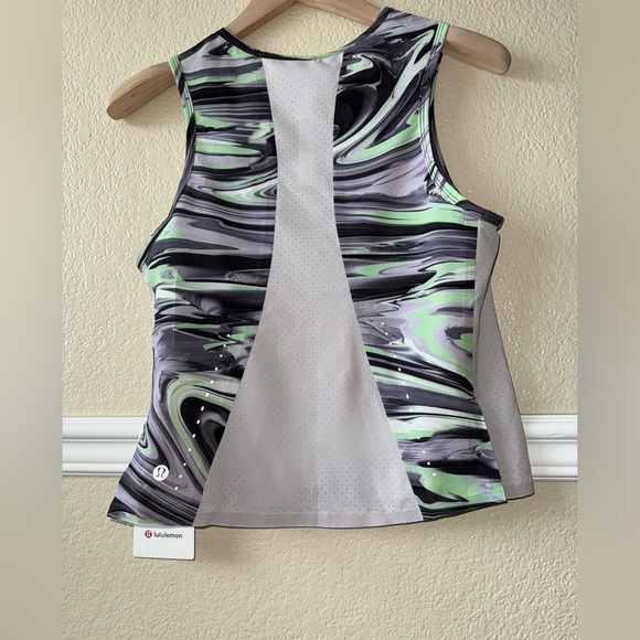 NEW Lululemon Swift Ventilated Running Tank Top Paint Glide Warp Multi Size 4 - Picture 11 of 11
